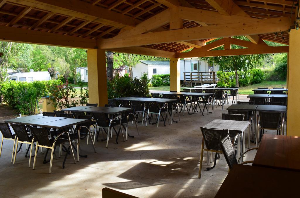 Camping La Vidaresse Hotel Sainte-Anastasie-sur-Issole Exterior foto