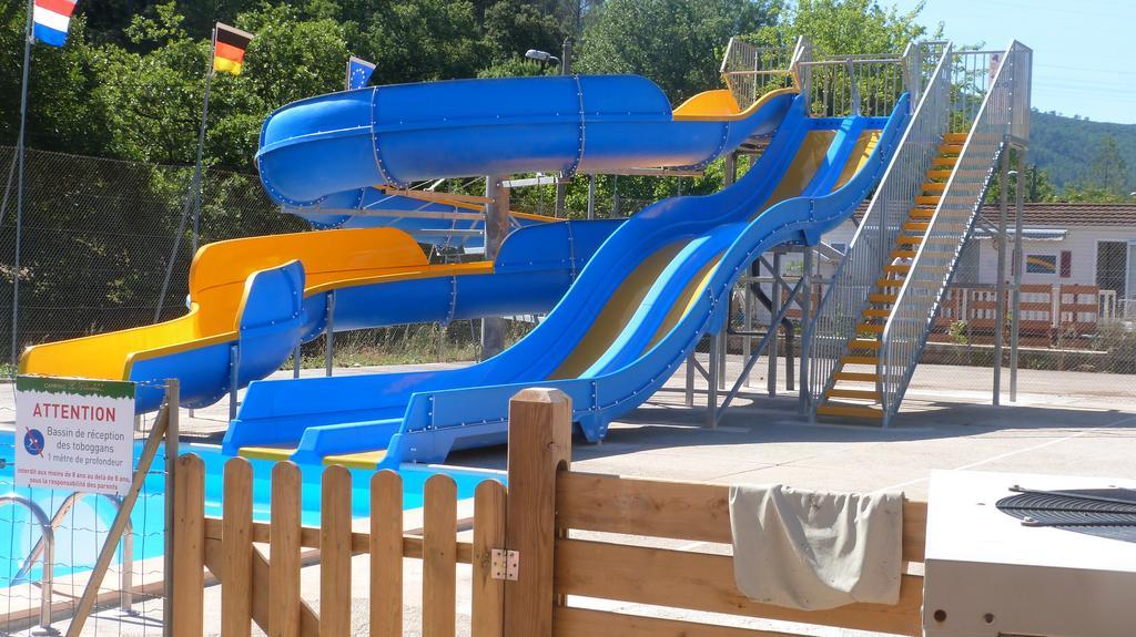 Camping La Vidaresse Hotel Sainte-Anastasie-sur-Issole Exterior foto