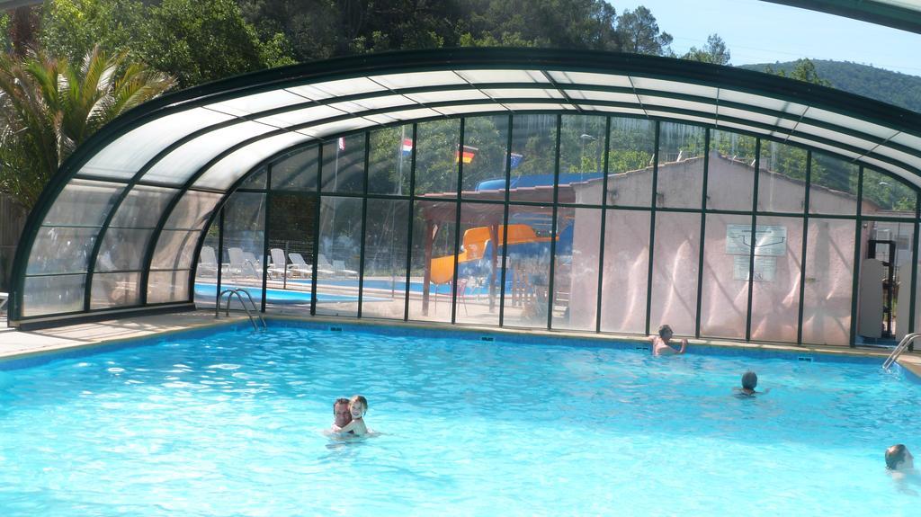 Camping La Vidaresse Hotel Sainte-Anastasie-sur-Issole Exterior foto